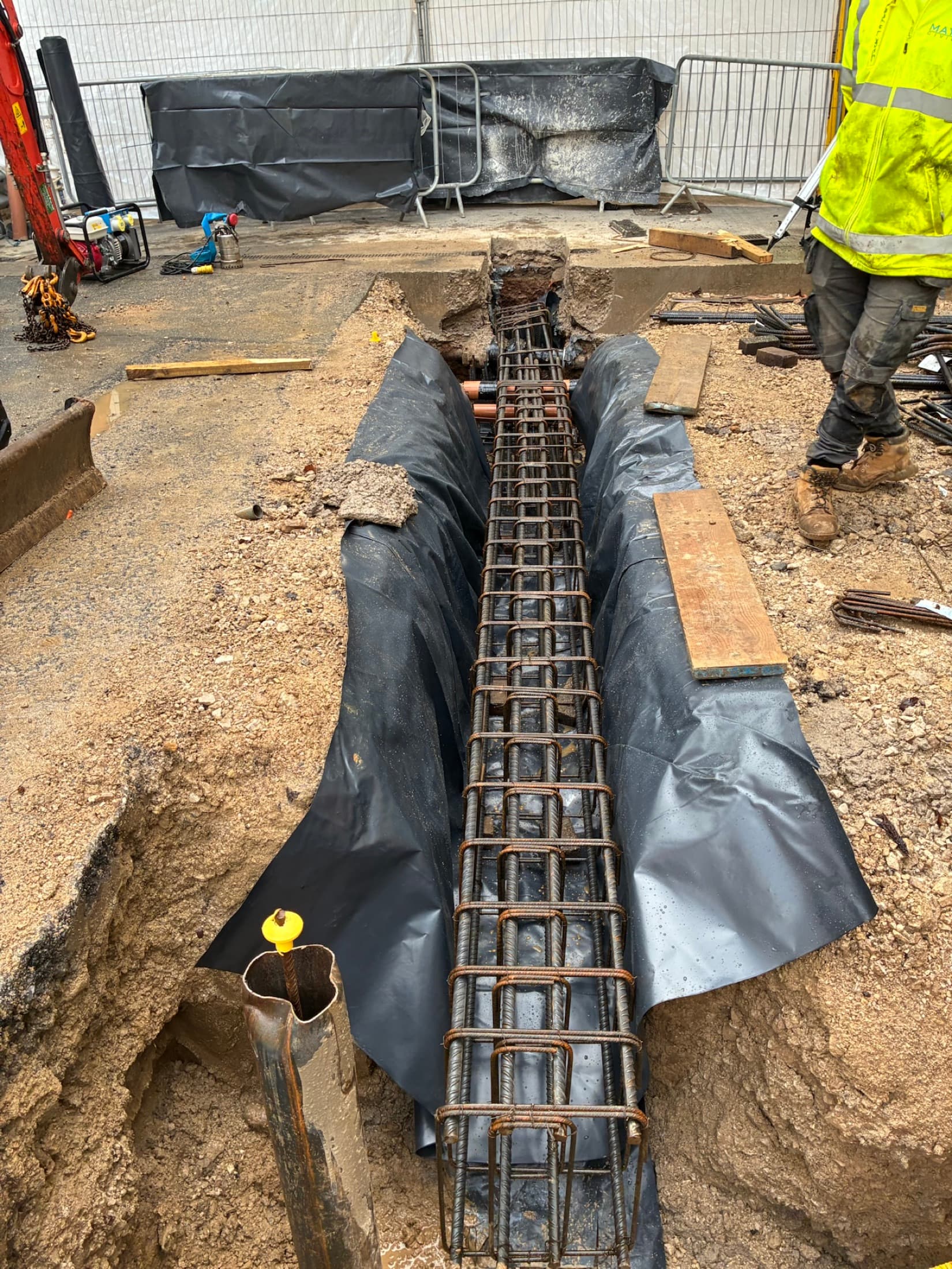 SEP foundation and rebar works on a live industrial site